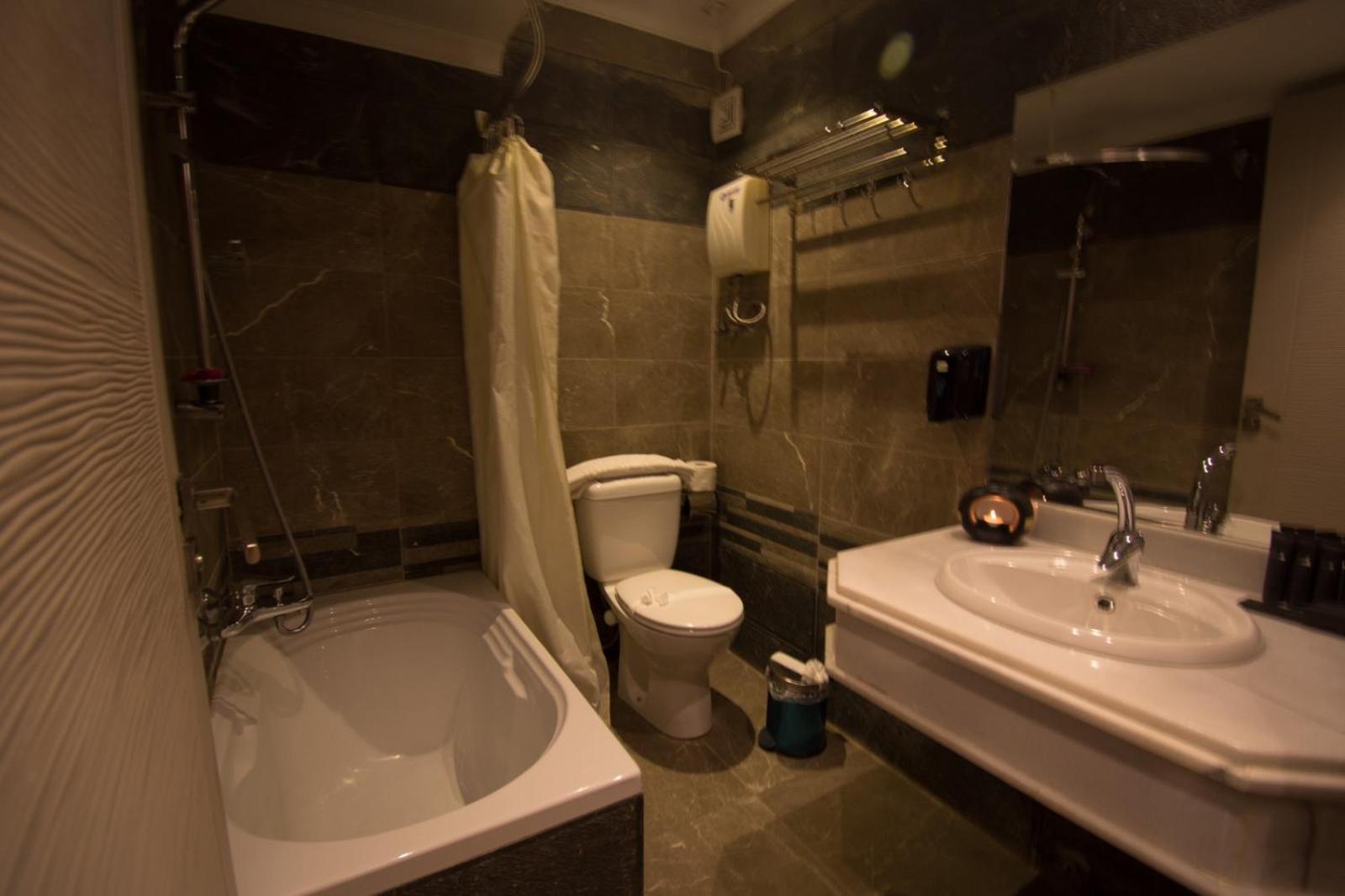 Nile Guardian Hotel Giza Extérieur photo